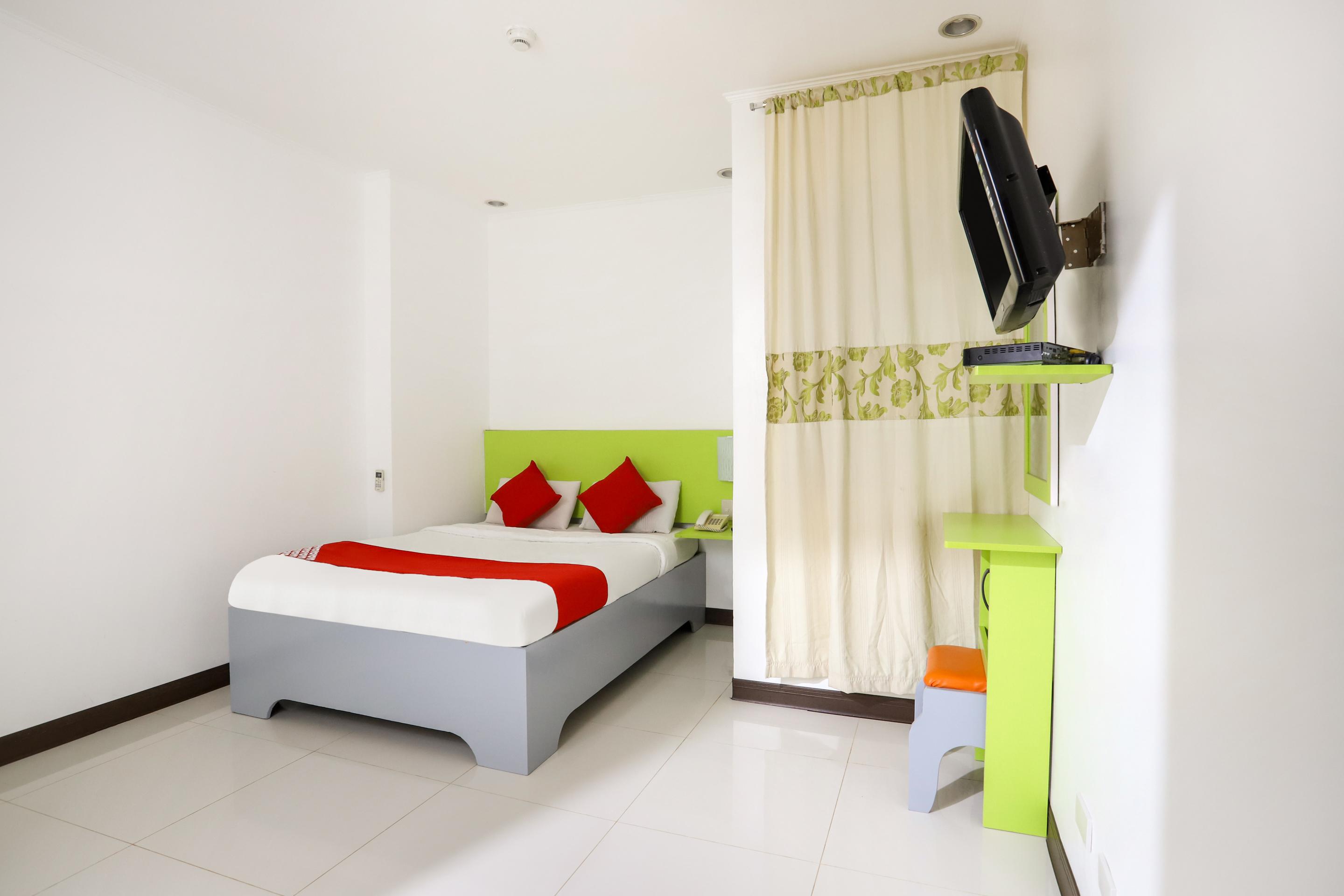 Oyo 210 Apple Tree Suites Cebu Екстериор снимка