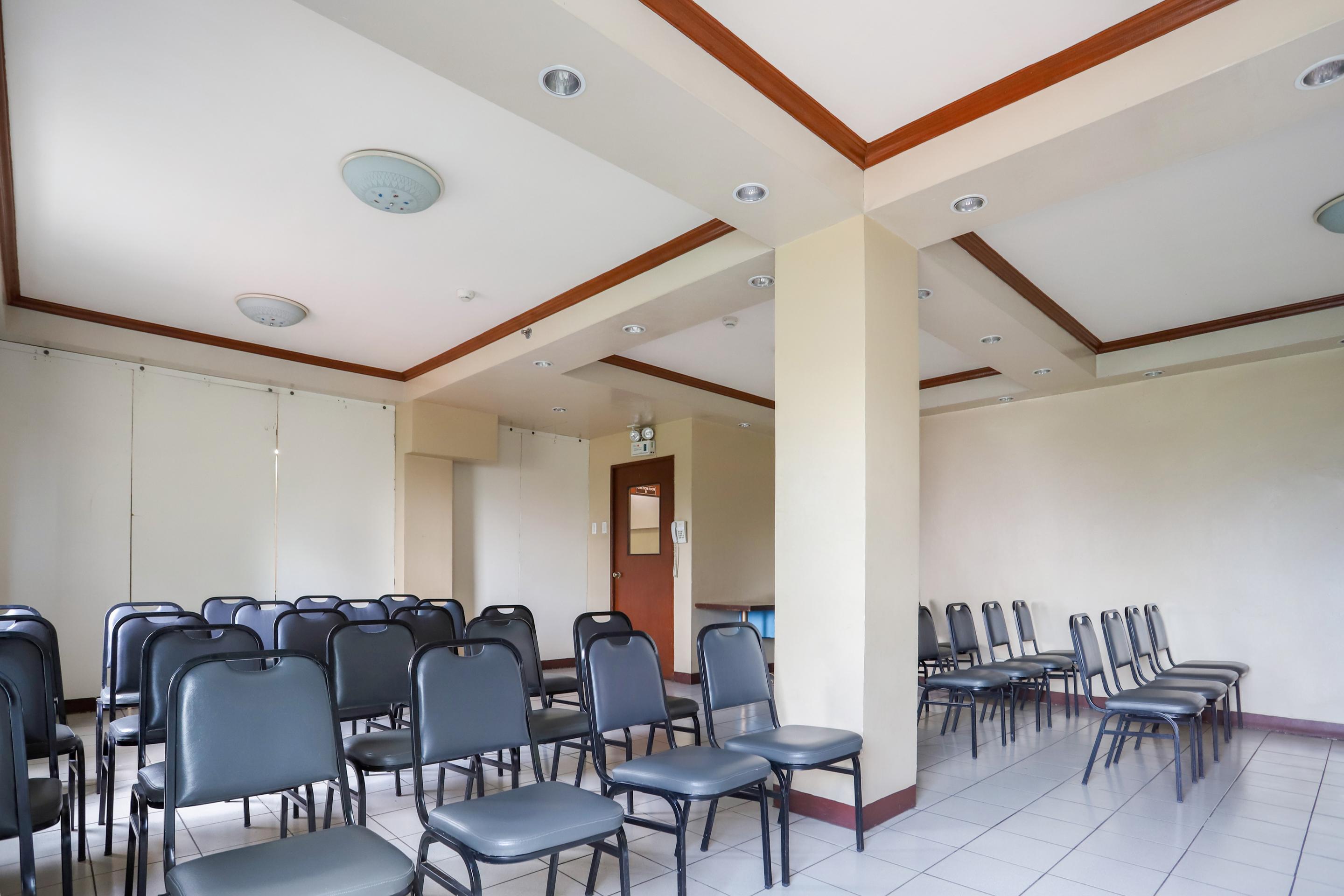 Oyo 210 Apple Tree Suites Cebu Екстериор снимка
