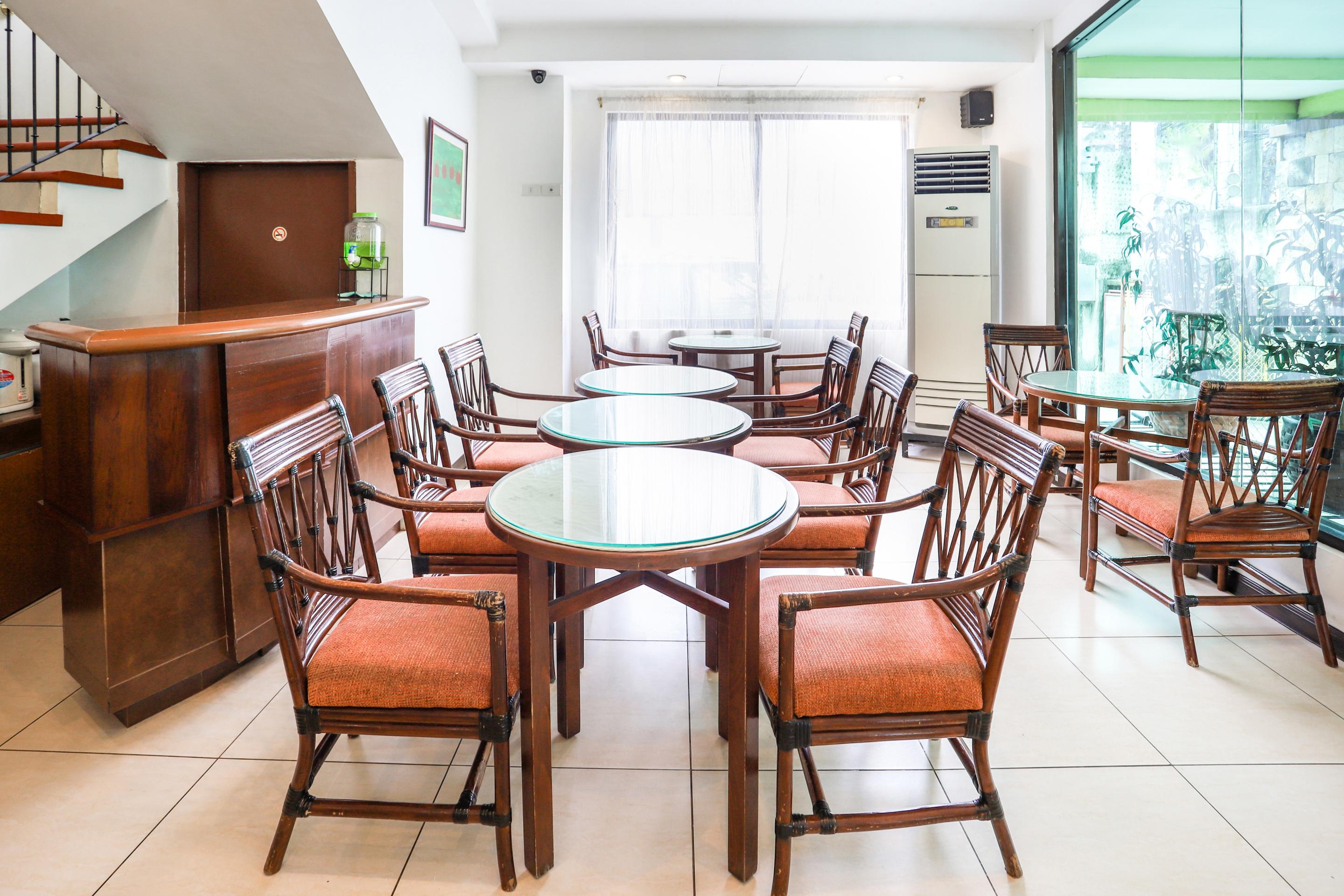 Oyo 210 Apple Tree Suites Cebu Екстериор снимка