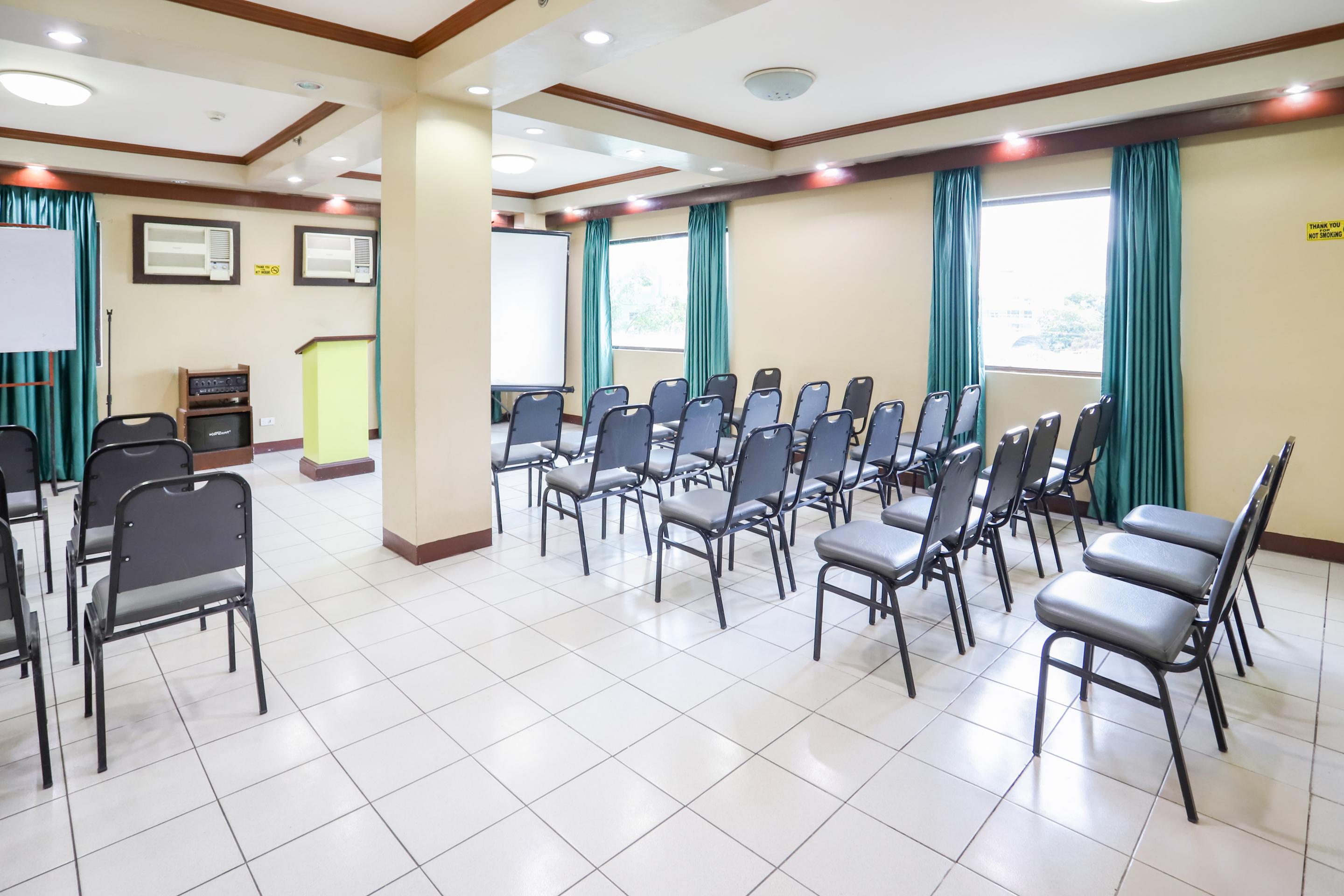 Oyo 210 Apple Tree Suites Cebu Екстериор снимка