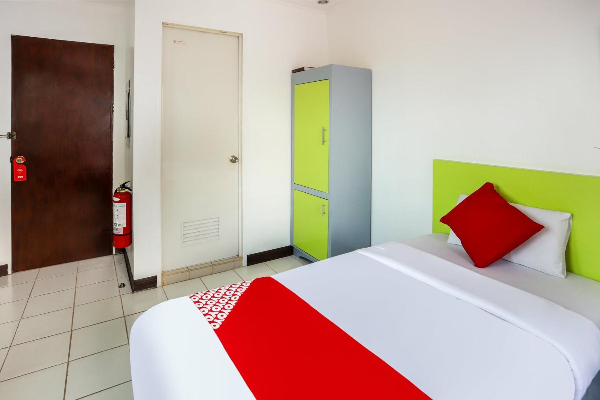 Oyo 210 Apple Tree Suites Cebu Екстериор снимка