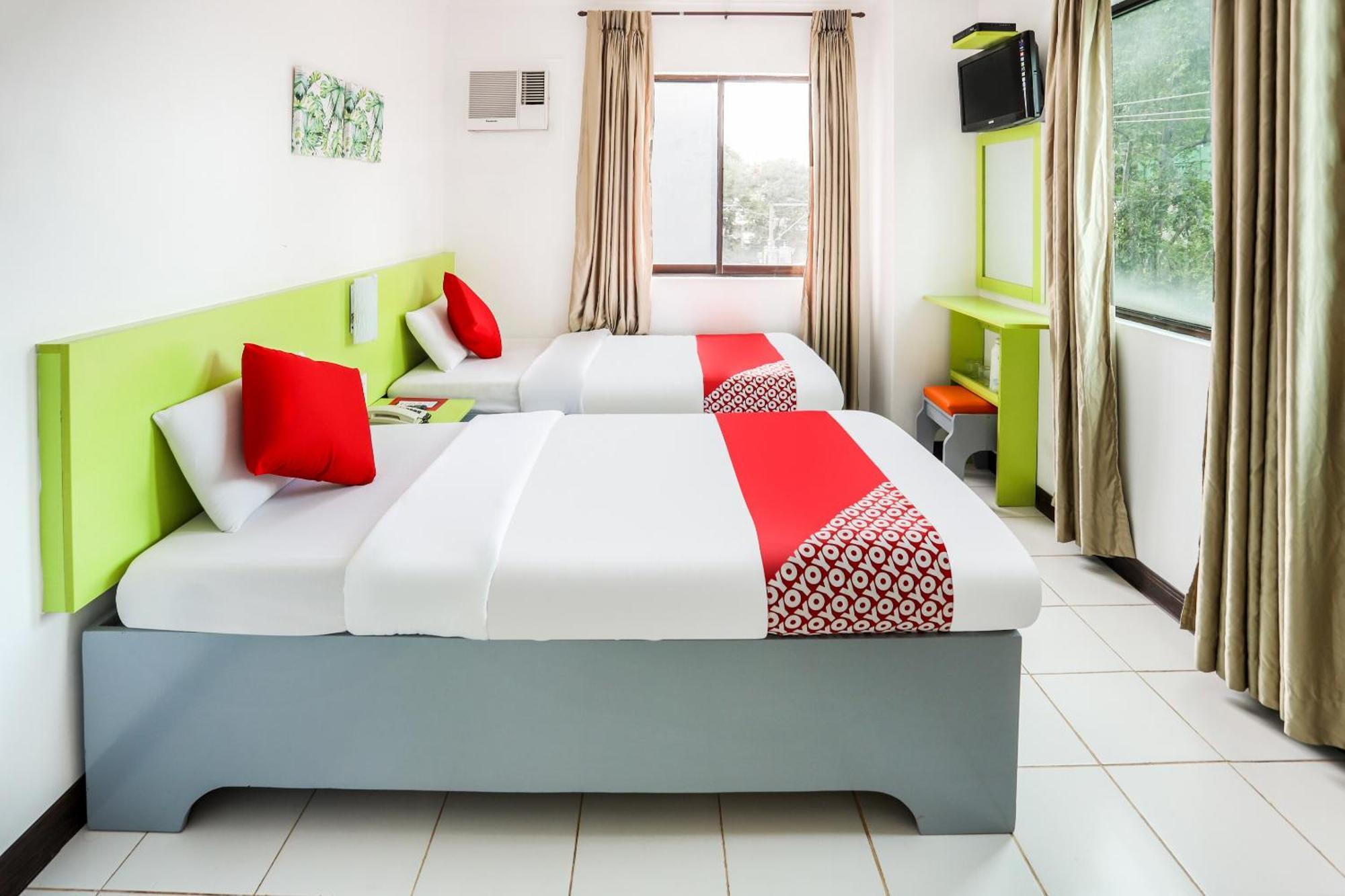 Oyo 210 Apple Tree Suites Cebu Екстериор снимка