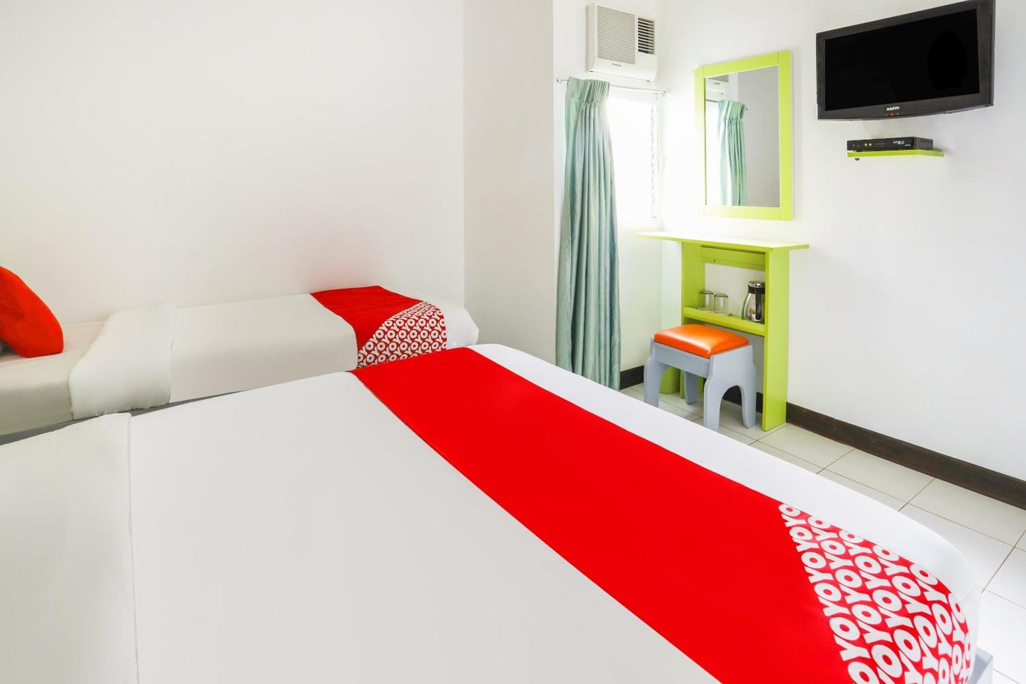 Oyo 210 Apple Tree Suites Cebu Екстериор снимка