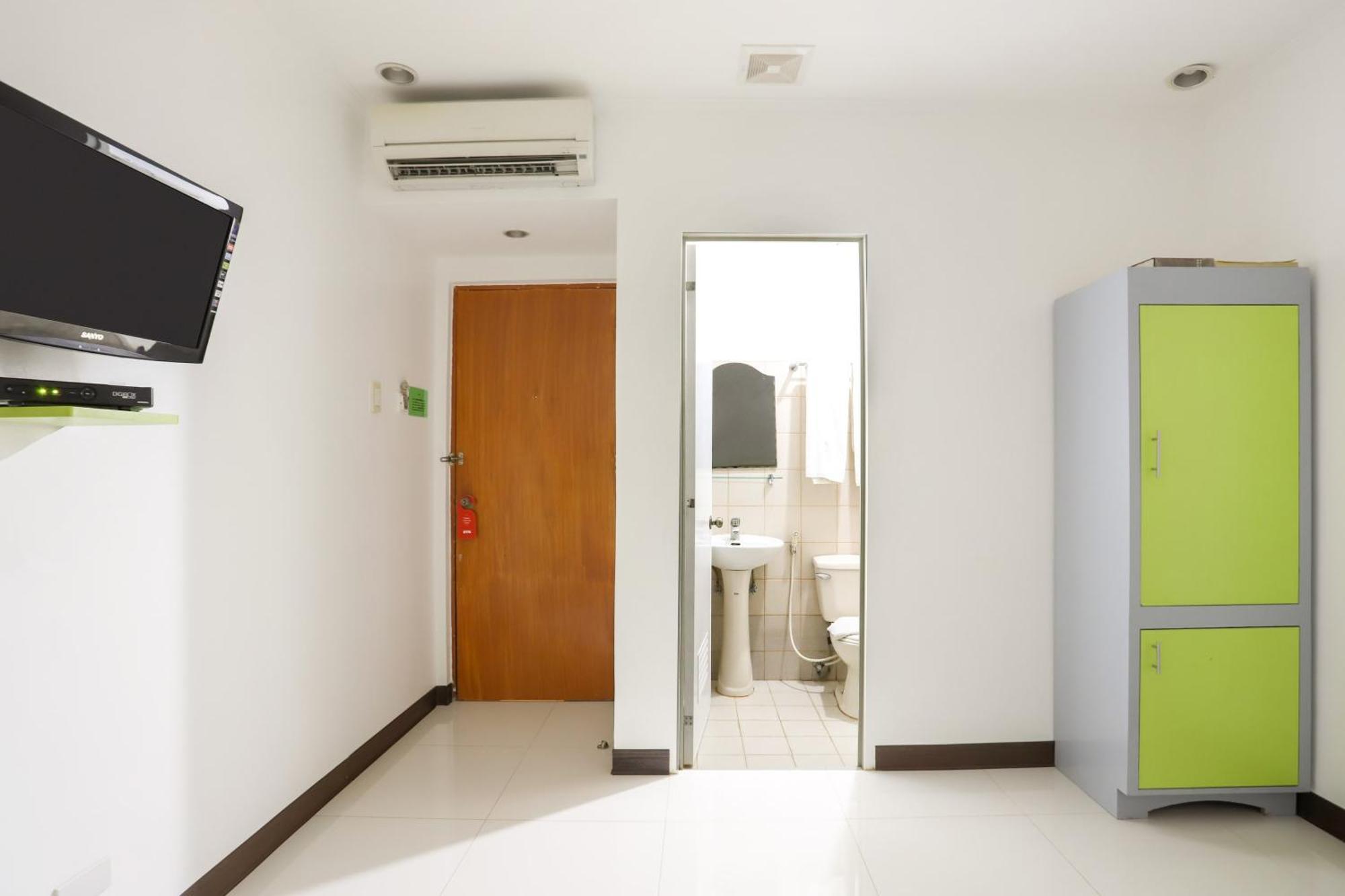 Oyo 210 Apple Tree Suites Cebu Екстериор снимка