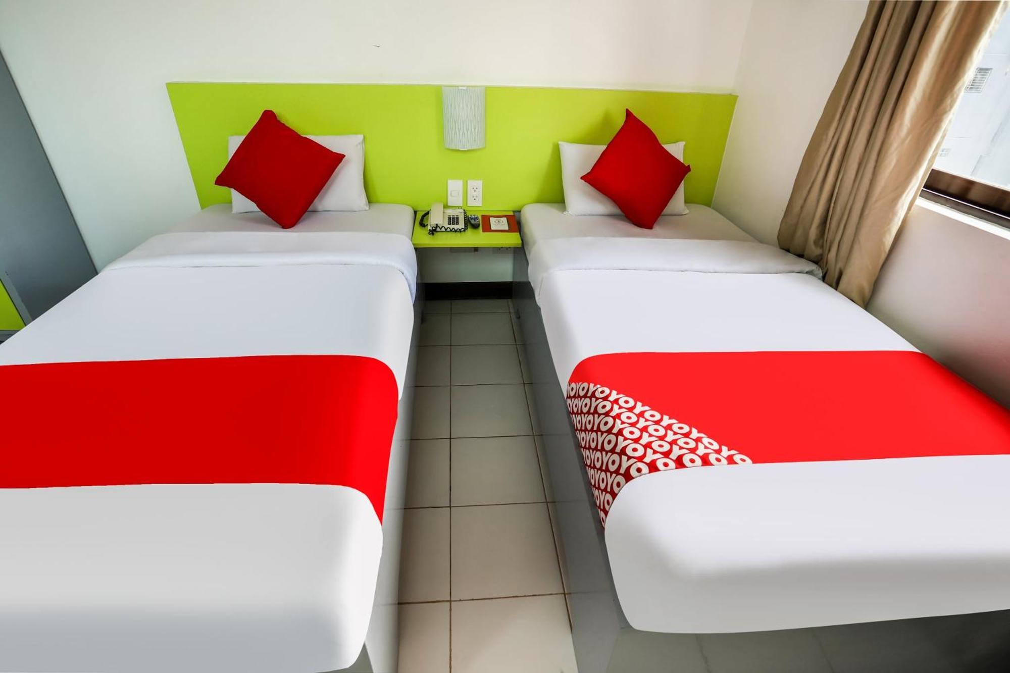 Oyo 210 Apple Tree Suites Cebu Екстериор снимка
