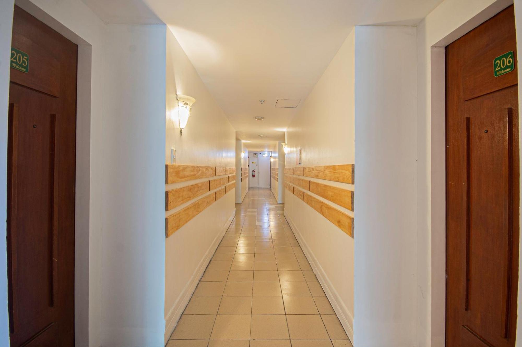 Oyo 210 Apple Tree Suites Cebu Екстериор снимка